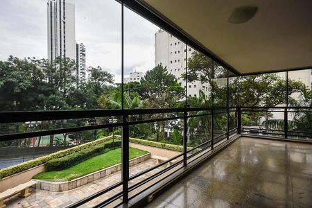 Varanda de apartamento para alugar com 4 quartos, 424m² em Real Parque, São Paulo