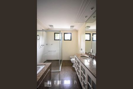Apartamento para alugar com 424m², 4 quartos e 4 vagasBanheiro