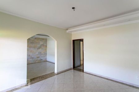 Sala de casa para alugar com 3 quartos, 130m² em Canaã, Belo Horizonte