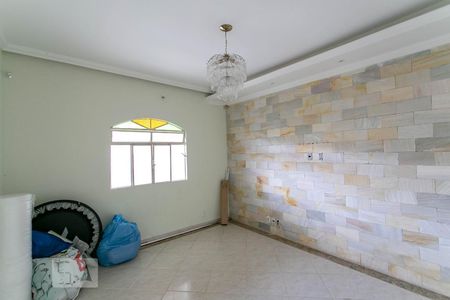 Sala 2 de casa para alugar com 3 quartos, 130m² em Canaã, Belo Horizonte