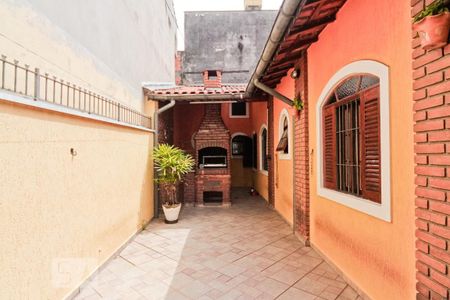Casa à venda com 220m², 3 quartos e 2 vagasQuintal
