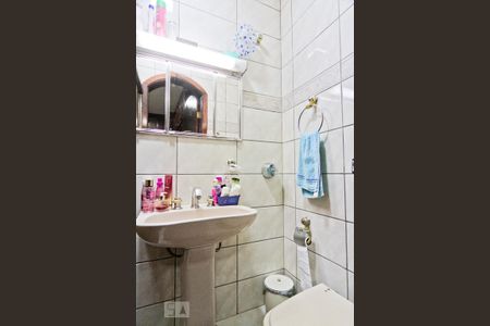 Banheiro da Suíte de casa à venda com 3 quartos, 220m² em Vila Iório, São Paulo