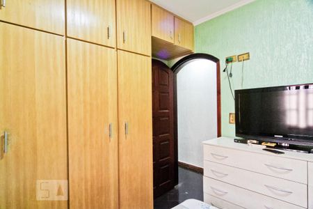 Casa à venda com 220m², 3 quartos e 2 vagasQuarto 2