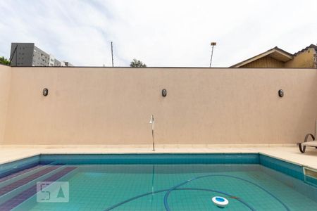 Casa à venda com 287m², 3 quartos e 4 vagas Casa à venda com 287m², 3 quartos e 4 vagasPiscina