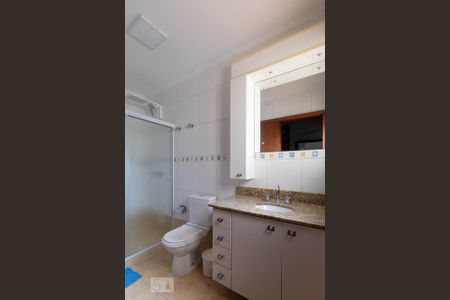 Casa à venda com 287m², 3 quartos e 4 vagas Casa à venda com 287m², 3 quartos e 4 vagasBanheiro 1