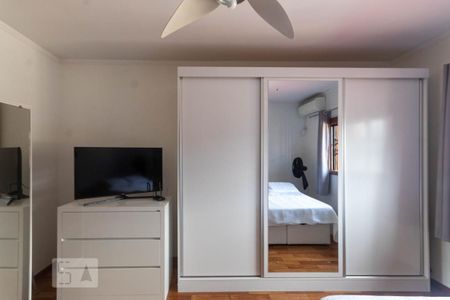 Casa à venda com 287m², 3 quartos e 4 vagas Casa à venda com 287m², 3 quartos e 4 vagasQuarto 1