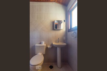 Casa à venda com 287m², 3 quartos e 4 vagas Casa à venda com 287m², 3 quartos e 4 vagasBanheiro 2