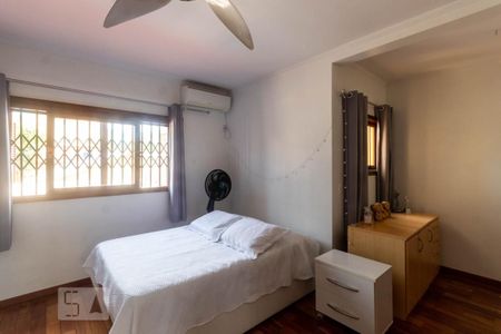 Casa à venda com 287m², 3 quartos e 4 vagas Casa à venda com 287m², 3 quartos e 4 vagasQuarto 1