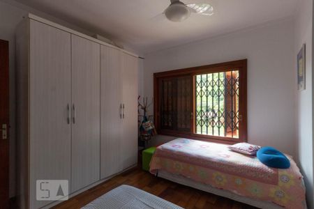 Casa à venda com 287m², 3 quartos e 4 vagas Casa à venda com 287m², 3 quartos e 4 vagasQuarto 2