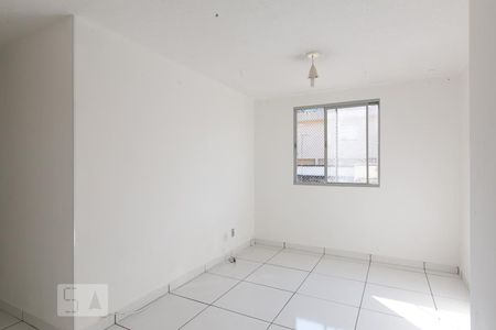 Sala de apartamento à venda com 2 quartos, 45m² em Jardim Redil, São Paulo