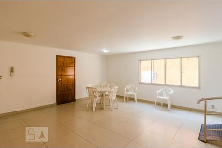 Apartamento à venda com 71m², 2 quartos e 1 vagaÁrea Comum
