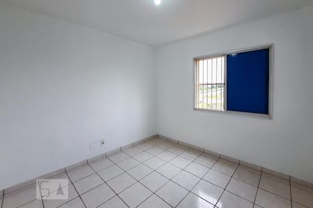 Apartamento à venda com 71m², 2 quartos e 1 vagaQuarto 2