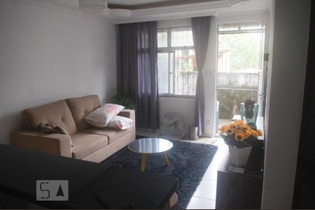 Casa para alugar com 55m², 2 quartos e 2 vagasDetalhe Sala