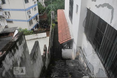 Escada de casa para alugar com 2 quartos, 55m² em Brotas, Salvador