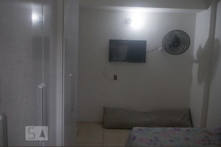 Casa para alugar com 55m², 2 quartos e 2 vagasQuarto