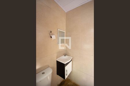 Casa para alugar com 55m², 2 quartos e sem vagaBanheiro