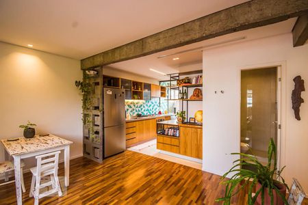 Sala de apartamento à venda com 2 quartos, 68m² em Cambuí, Campinas