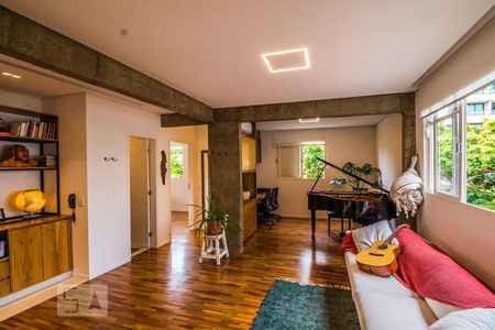 Sala de apartamento à venda com 2 quartos, 68m² em Cambuí, Campinas