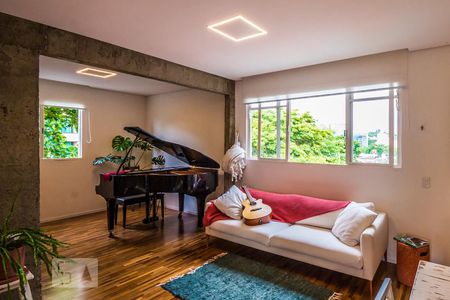 Sala de apartamento à venda com 2 quartos, 68m² em Cambuí, Campinas