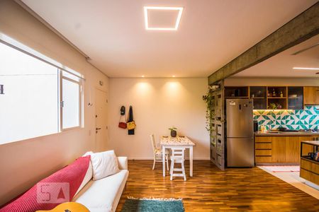 Sala de apartamento à venda com 2 quartos, 68m² em Cambuí, Campinas