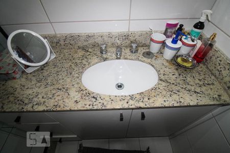 Apartamento à venda com 73m², 2 quartos e 1 vaga Apartamento à venda com 73m², 2 quartos e 1 vagaBanheiro da Suíte 1