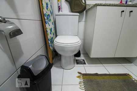 Apartamento à venda com 73m², 2 quartos e 1 vaga Apartamento à venda com 73m², 2 quartos e 1 vagaBanheiro da Suíte 2