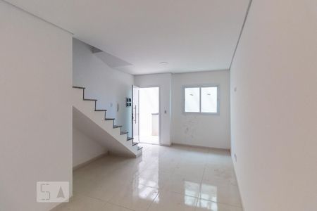 Sala de casa de condomínio para alugar com 2 quartos, 65m² em Jardim Popular, São Paulo