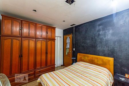 Casa à venda com 320m², 6 quartos e 2 vagasQuarto casa 2