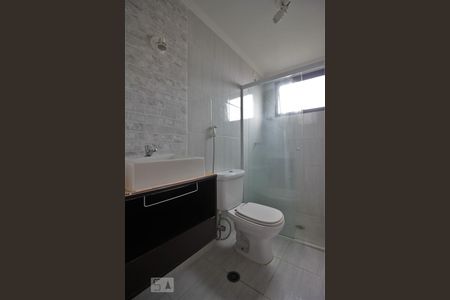 Apartamento para alugar com 85m², 2 quartos e 2 vagasBanheiro da suíte