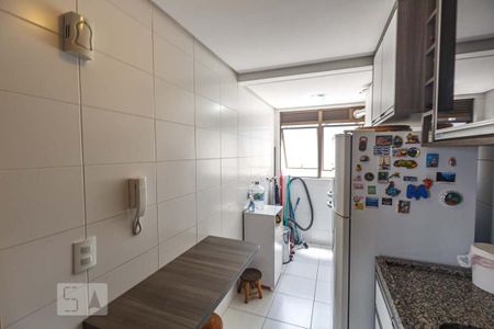 Apartamento à venda com 203m², 2 quartos e 2 vagasCozinha