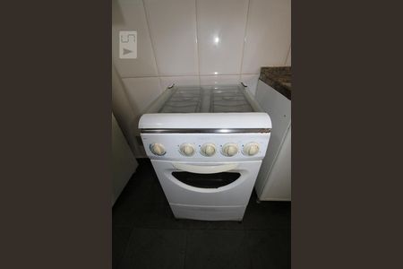 Quarto e Cozinha de kitnet/studio para alugar com 1 quarto, 30m² em Cidade Universitária, Campinas