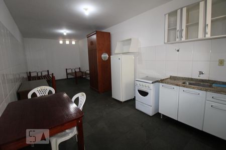 Quarto e Cozinha de kitnet/studio para alugar com 1 quarto, 30m² em Cidade Universitária, Campinas
