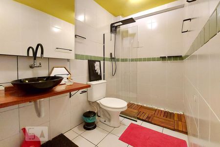 Banheiro de kitnet/studio à venda com 1 quarto, 42m² em Santa Ifigênia, São Paulo