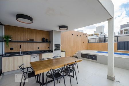 Apartamento à venda com 140m², 2 quartos e 2 vagas Apartamento à venda com 140m², 2 quartos e 2 vagasCobertura