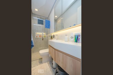 Apartamento à venda com 140m², 2 quartos e 2 vagas Apartamento à venda com 140m², 2 quartos e 2 vagasBanheiro Social