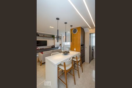 Apartamento à venda com 140m², 2 quartos e 2 vagas Apartamento à venda com 140m², 2 quartos e 2 vagasCozinha