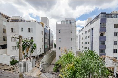 Apartamento à venda com 140m², 2 quartos e 2 vagas Apartamento à venda com 140m², 2 quartos e 2 vagasSuíte