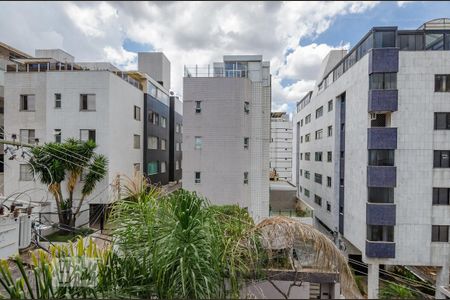 Apartamento à venda com 140m², 2 quartos e 2 vagas
