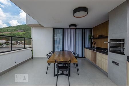 Apartamento à venda com 140m², 2 quartos e 2 vagas Apartamento à venda com 140m², 2 quartos e 2 vagasCobertura