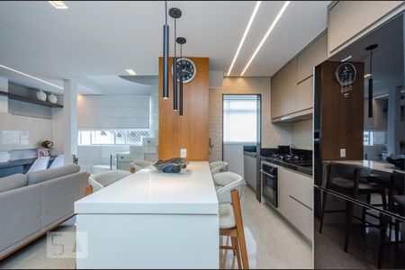 Apartamento à venda com 140m², 2 quartos e 2 vagas Apartamento à venda com 140m², 2 quartos e 2 vagasCozinha