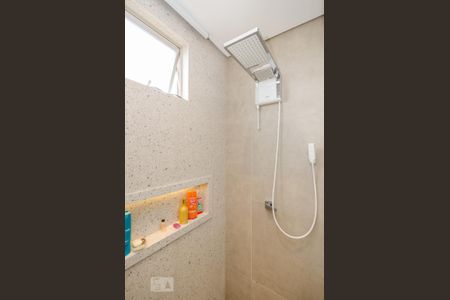 Apartamento à venda com 140m², 2 quartos e 2 vagas Apartamento à venda com 140m², 2 quartos e 2 vagasBanheiro da Suíte