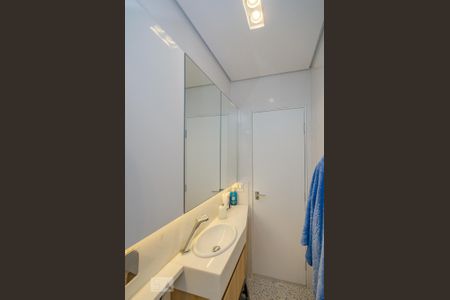 Apartamento à venda com 140m², 2 quartos e 2 vagas Apartamento à venda com 140m², 2 quartos e 2 vagasBanheiro Social