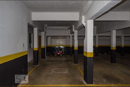 Apartamento à venda com 140m², 2 quartos e 2 vagas Apartamento à venda com 140m², 2 quartos e 2 vagasGaragem