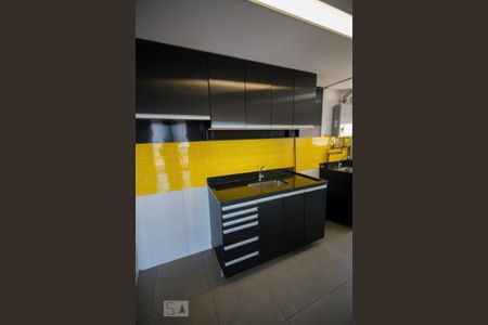 Apartamento à venda com 70m², 2 quartos e 1 vaga Apartamento à venda com 70m², 2 quartos e 1 vagaCozinha / Lavanderia