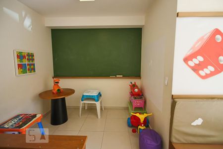 Apartamento à venda com 70m², 2 quartos e 1 vaga Apartamento à venda com 70m², 2 quartos e 1 vagaBrinquedoteca