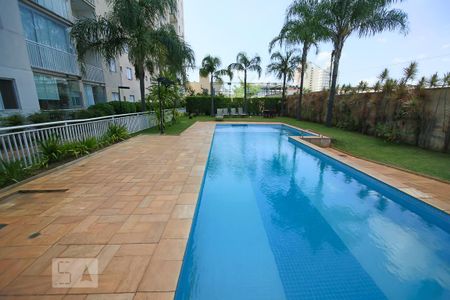 Apartamento à venda com 70m², 2 quartos e 1 vaga Apartamento à venda com 70m², 2 quartos e 1 vagaÁrea comum - Piscina