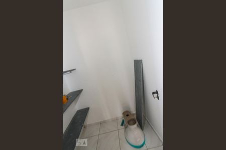 Casa para alugar com 80m², 2 quartos e 2 vagas Casa para alugar com 80m², 2 quartos e 2 vagasdispensa