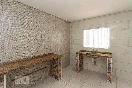 Casa para alugar com 80m², 2 quartos e 2 vagas Casa para alugar com 80m², 2 quartos e 2 vagasCozinha
