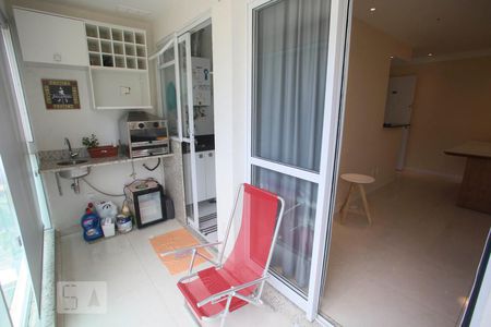Apartamento à venda com 65m², 3 quartos e 1 vagaVaranda