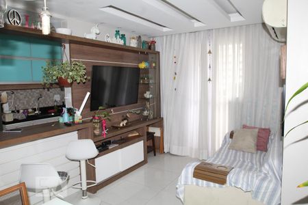 Sala de apartamento para alugar com 2 quartos, 50m² em Del Castilho, Rio de Janeiro